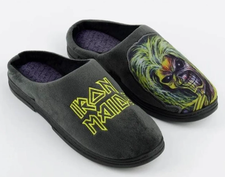 PANTUFLA DE HOMBRE NUMERO 43/44 DISEÑO IRON MAIDEN - 1