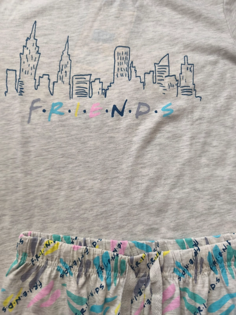 PIJAMA DE VERANO FRIENDS TALLA S - 4