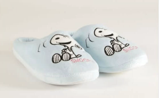 PANTUFLA SNOOPY COLOR CELESTE - 4