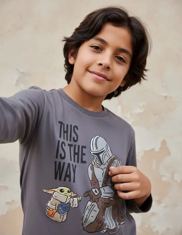 POLERA MANDALORIAN TALLA 8 MANGA LARGA COLOR GRIS - 1