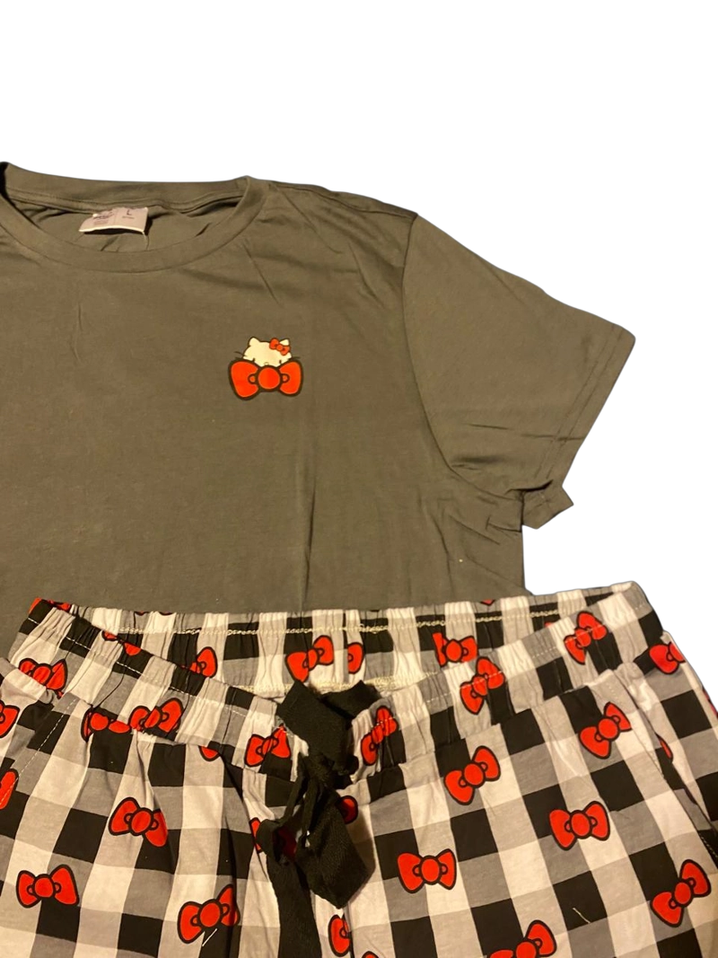 PIJAMA HELLO KITTY POLERA Y SHORT - 3