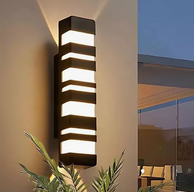 LÁMPARAS DE PARED MODERNA LED IMPERMEABLE PARA EXTERIOR - 1