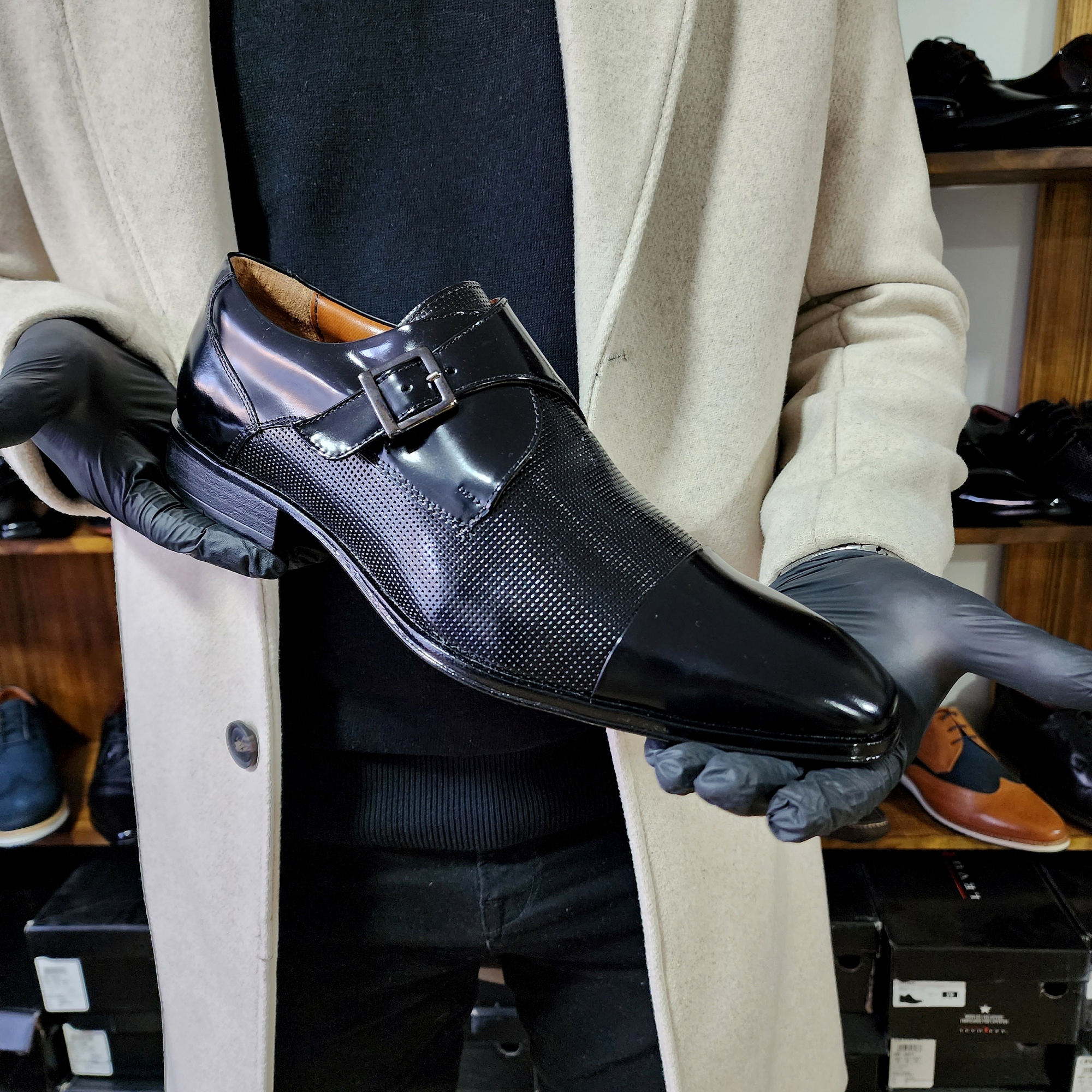ZAPATO FORMAL CUERO SEMIBRILLO HOMBRE LEVURETT NEGRO - 2