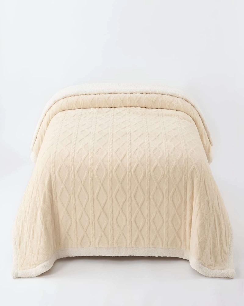 FRAZADA SHERPA PREMIUM CON DISEÑO DE DIAMANTES 2 PLAZAS - 6