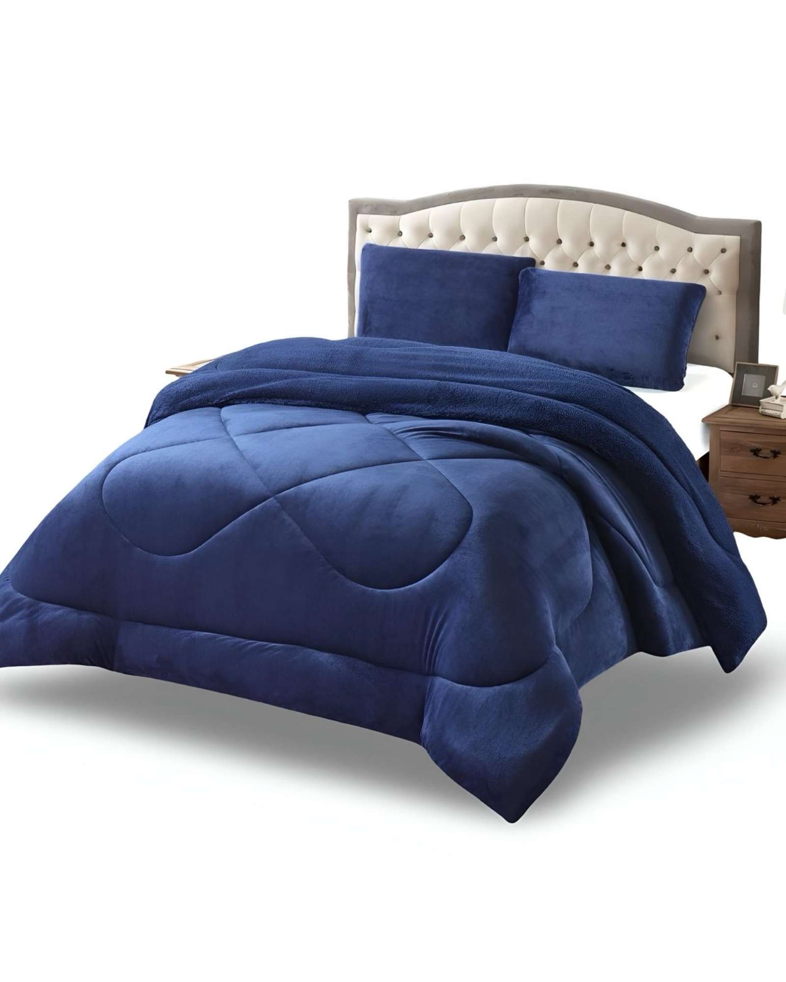 CUBRECAMA PLUSH CON CHIPORRO ACOLCHADO LISO KING - 1