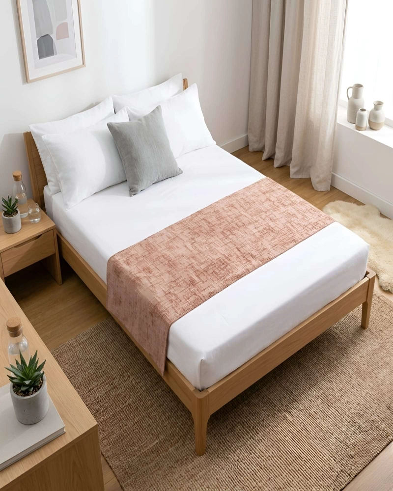 PIECERA CHENILLE CRUZ DALE UN TOQUE DE ELEGANCIA A TU DORMITORIO - 6