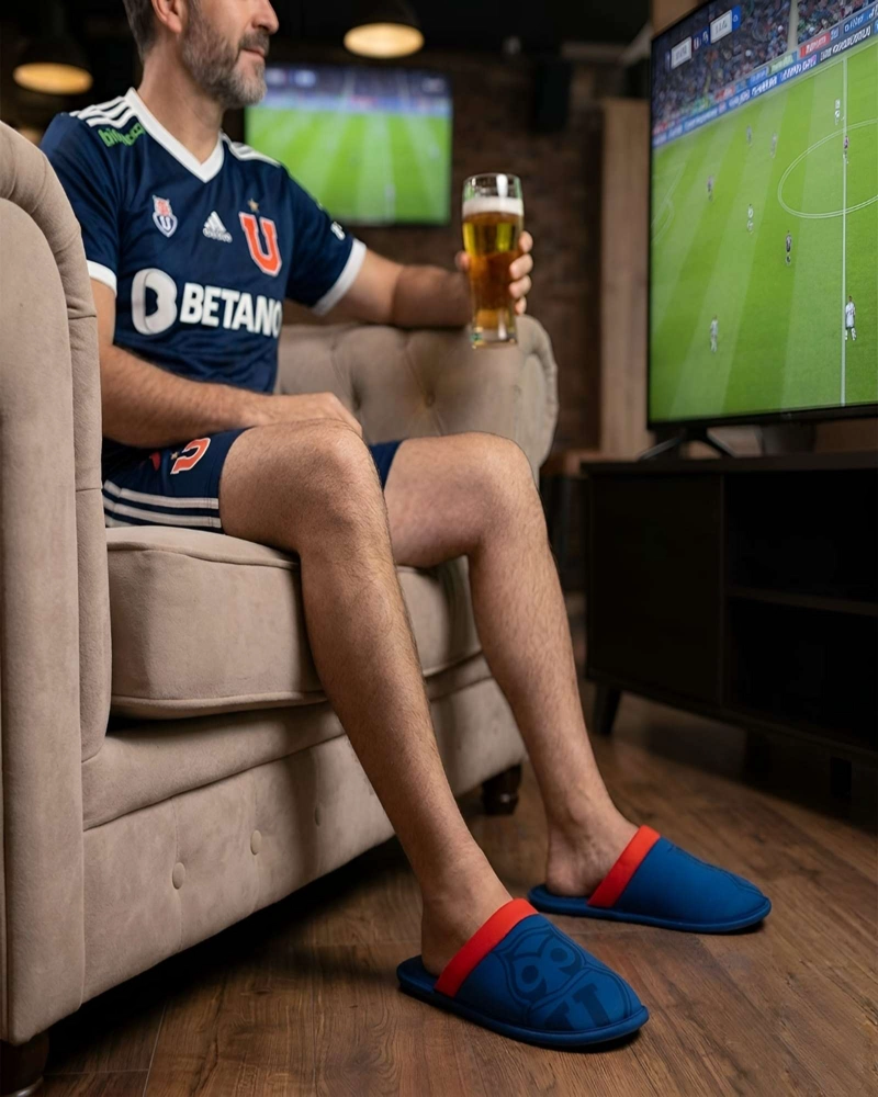 PANTUFLAS DE DESCANSO CLUB UNIVERSIDAD DE CHILE TALLA S - 2