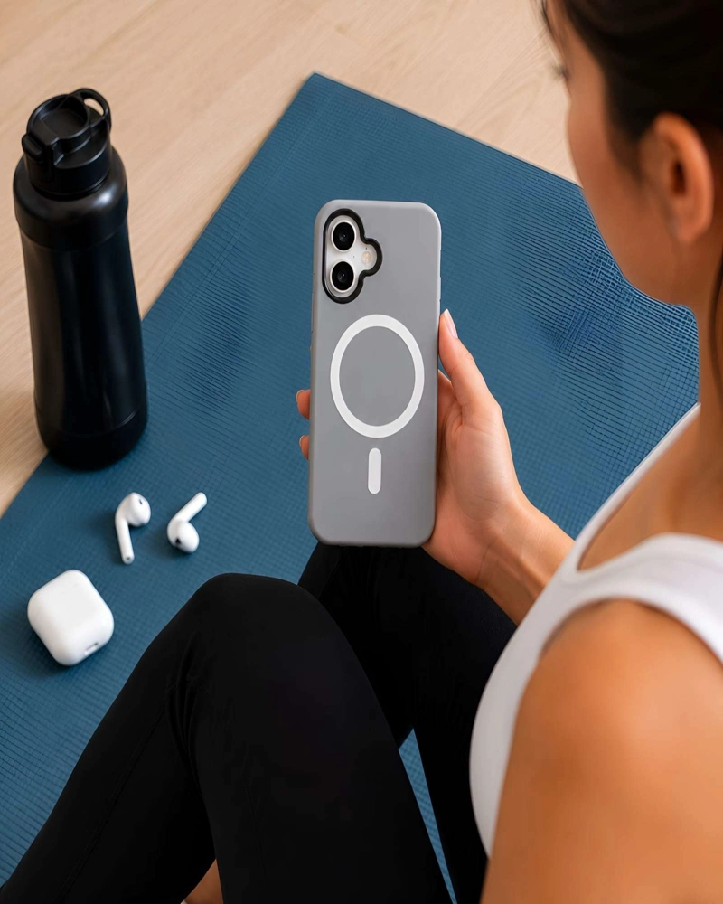 FUNDA PROTECTORA CON TECNOLOGIA MAGSAFE PARA IPHONE 17 - 2