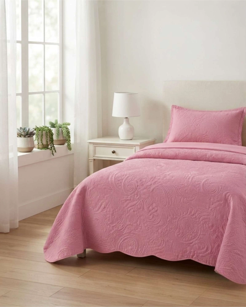 CUBRECAMA QUILT DE VERANO LISO 1.5 PLAZAS CON RELIEVE - 1