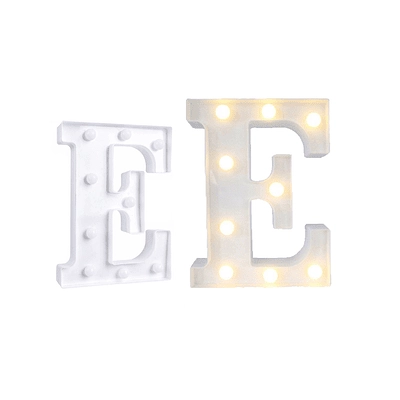 LETRA E CON LUZ LED 22CM - 2