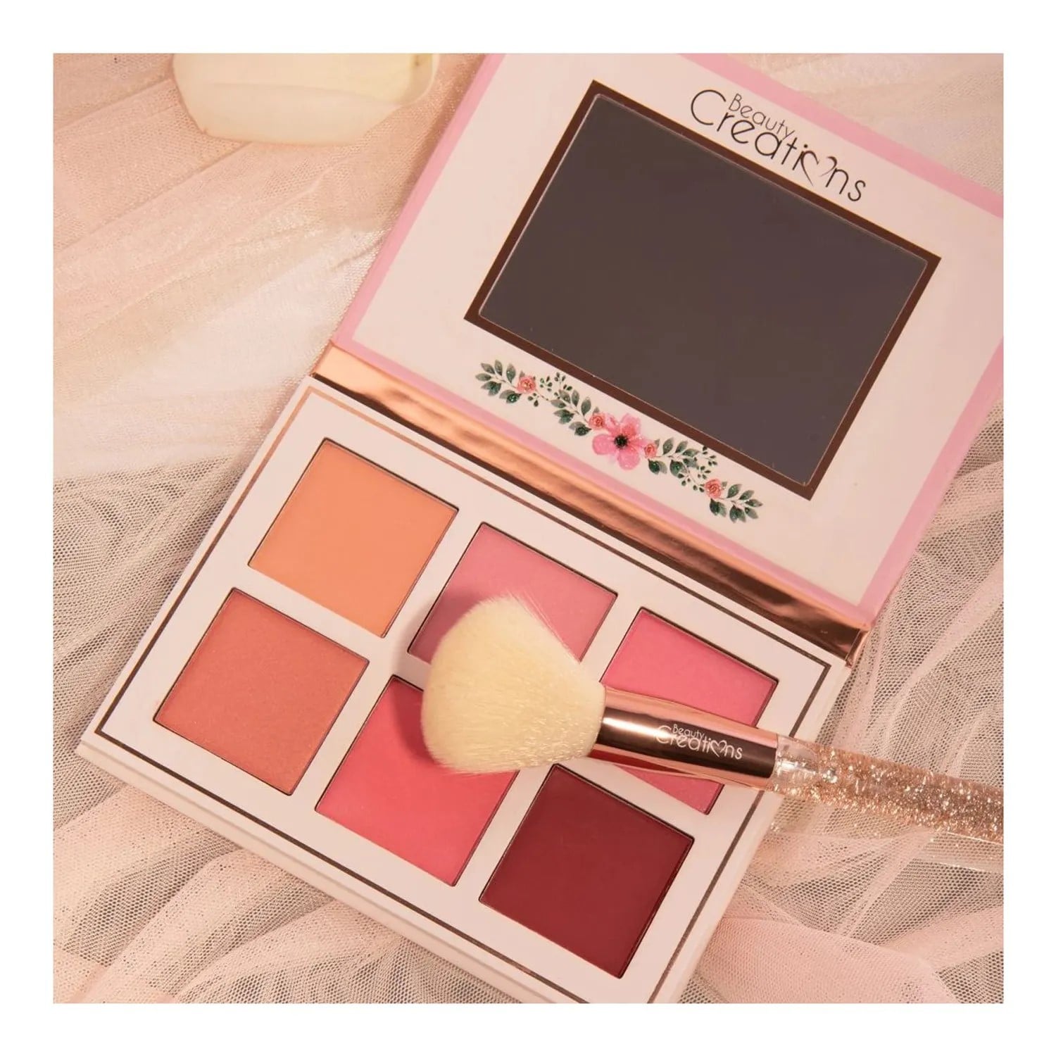 PALETA DE RUBORES FLORAL BLOOM BLUSH BEAUTY CREATIONS - 2