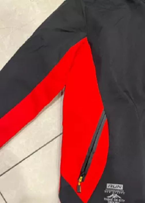 CHAQUETA CORTAVIENTO DEPORTIVA ULTRA LIVIANA MICROPOLAR EN COLOR NEGRO, TALLA S - 2