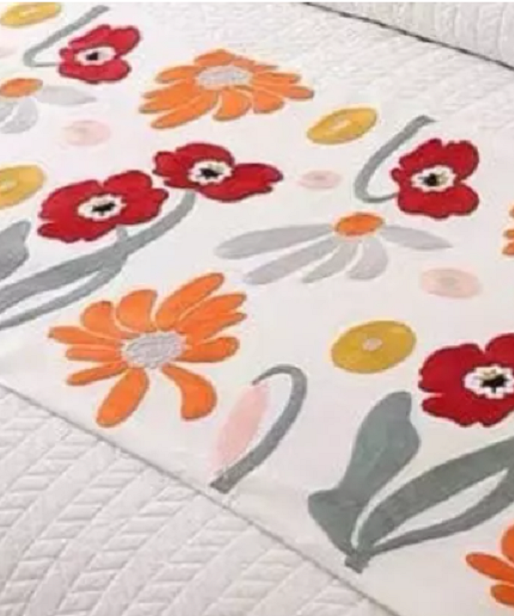 PIECERA BORDADA PARA CAMA SIN FUNDAS DE COJÍN DISEÑO 4 COLOR CREMA - 1