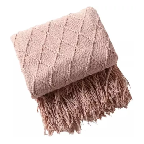 MANTA DECORATIVA TEJIDA PARA SILLON, PIECERA O CAMA COLOR ROSADO - 1