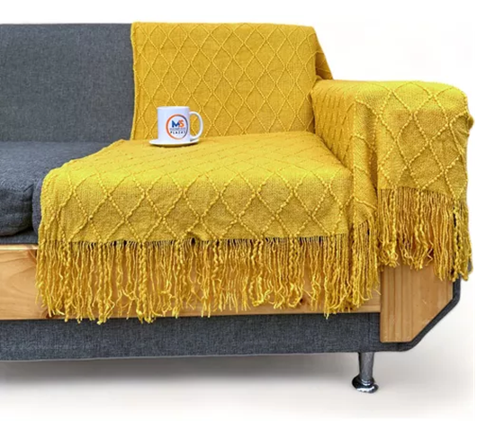 MANTA DECORATIVA TEJIDA PARA SILLÓN, PIECERA O CAMA COLOR EN COLOR AMARILLO - 2