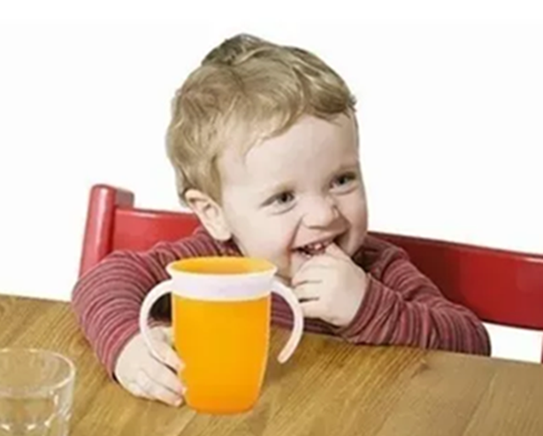 VASO ENTRENADOR 360° A PRUEBA DE DERRAMES INNOVASHOP, COLOR NARANJA - 2