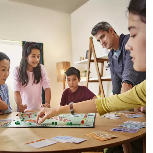 JUEGO DE MESA HASBRO MONOPOLY CLÁSICO 2-6 JUGADORES 8+ EN ESPAÑOL - 4