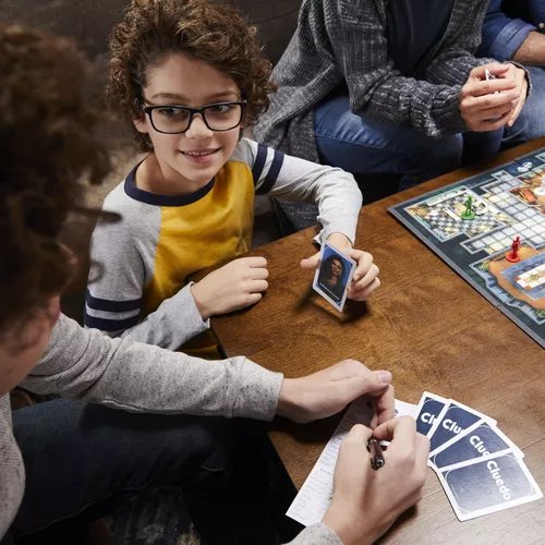 JUEGO DE MESA HASBRO GAMING CLUEDO GRIS - 4