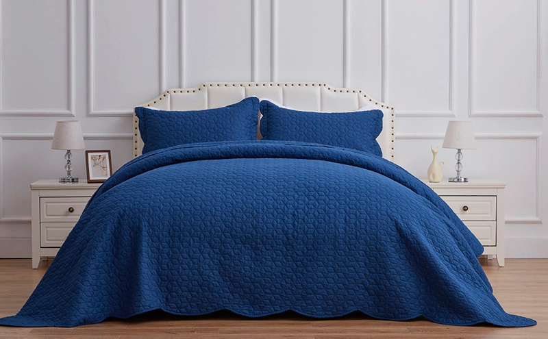 CUBRECAMA QUILT VERANO 2 PLAZAS POMPONES - 1