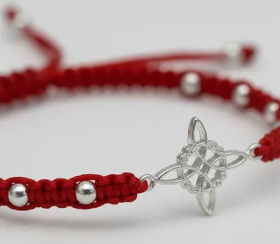 PULSERA HILO ROJO NUDO BRUJAS PLATA FINA - 5