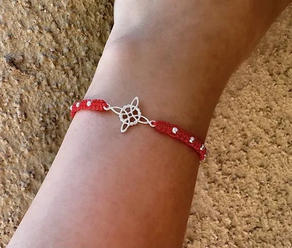 PULSERA HILO ROJO NUDO BRUJAS PLATA FINA - 8