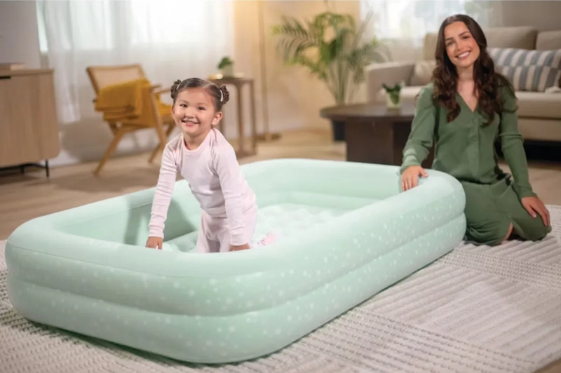 COLCHON INFLABLE INFANTIL INTEX CON INFLADOR MANUAL GRIS - 1