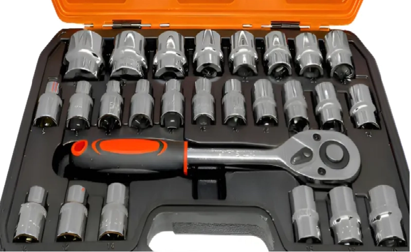 JUEGO DE DADOS CON CHICHARRA Y EXTENSION 1/2'' 32PCS MALETA COLOR NARANJA NEGRO PLATEADO - 3
