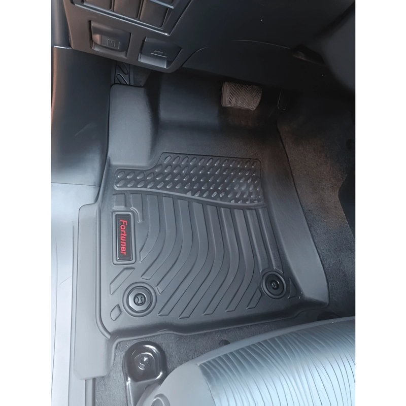 CUBRE PISO BANDEJA CALCE PERFECTO TOYOTA FORTUNER 2016-2025 - 2