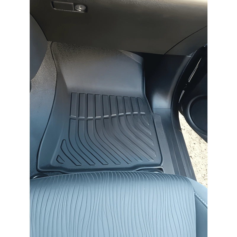 CUBRE PISO BANDEJA CALCE PERFECTO TOYOTA FORTUNER 2016-2025 - 3