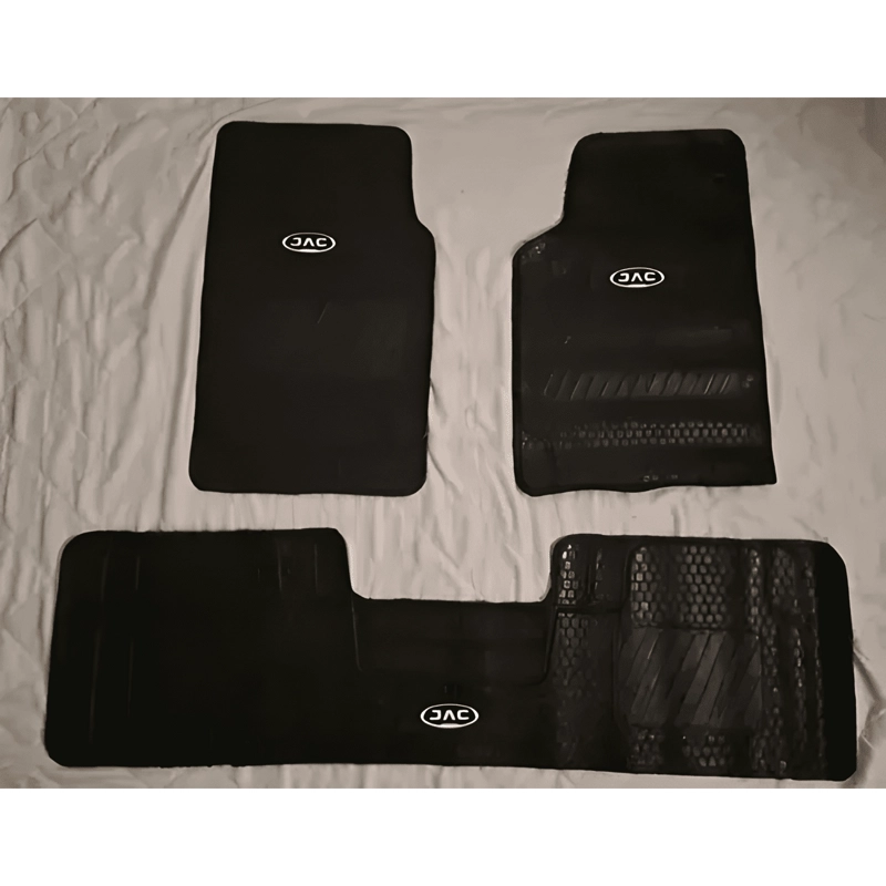 PISOS DE GOMA 3 PIEZAS PARA CAMIONETAS O AUTOMOVILES JAC - 2