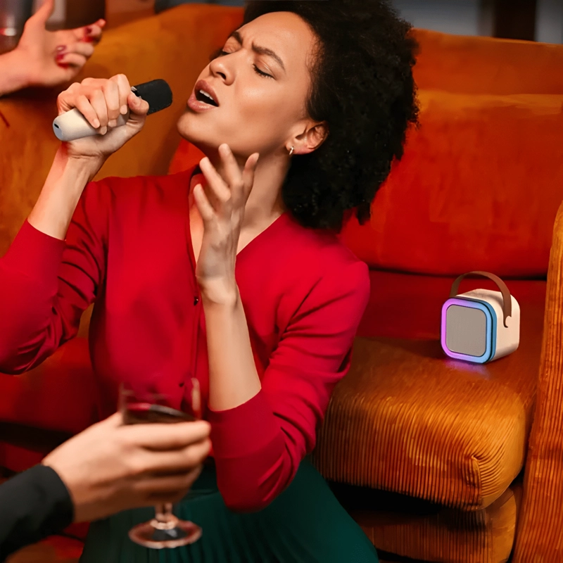 PARLANTE BLUETOOTH CON MICROFONO INALAMBRICO CON LUZ - 4