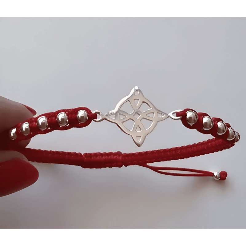 PULSERA HILO NUDO DE BRUJAS PLATA CON ESFERAS AJUSTABLE ROJO - 2