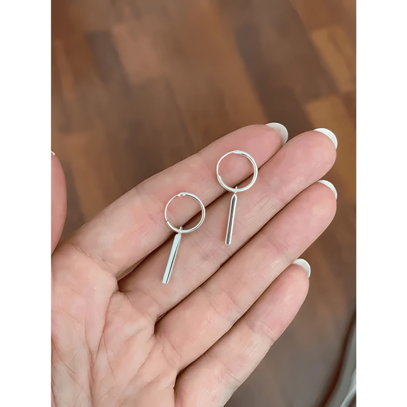 ARGOLLAS CON COLGANTES BARRA PARA HOMBRE Y MUJER PLATA 925 - 1