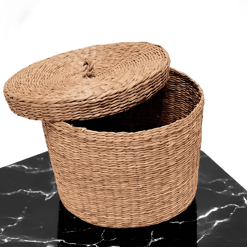 CESTA CON TAPA DE MIMBRE - 1