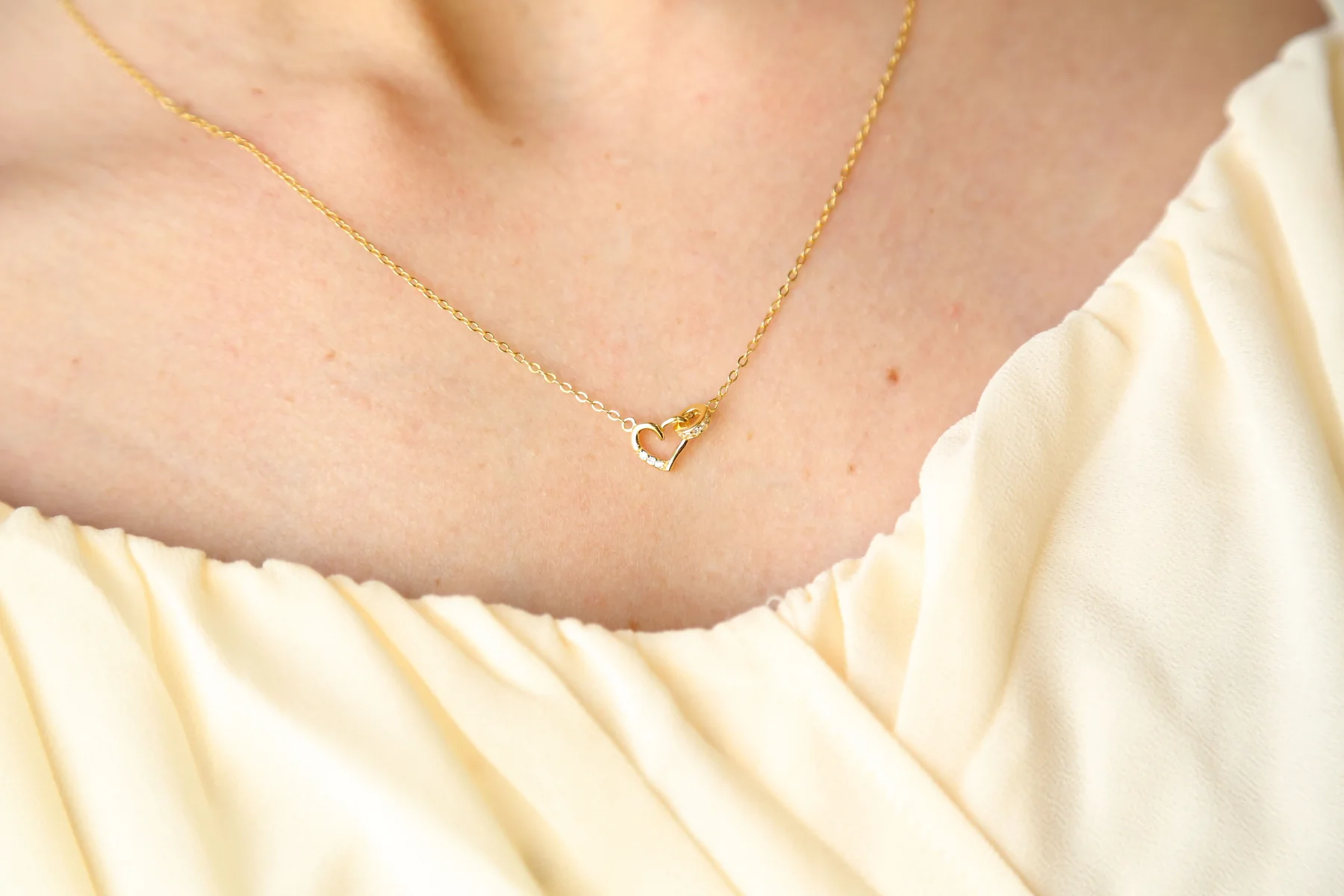 COLLAR CORAZON ENLAZADO CRISTALES ORO 18K S925 - 45 CM - 2