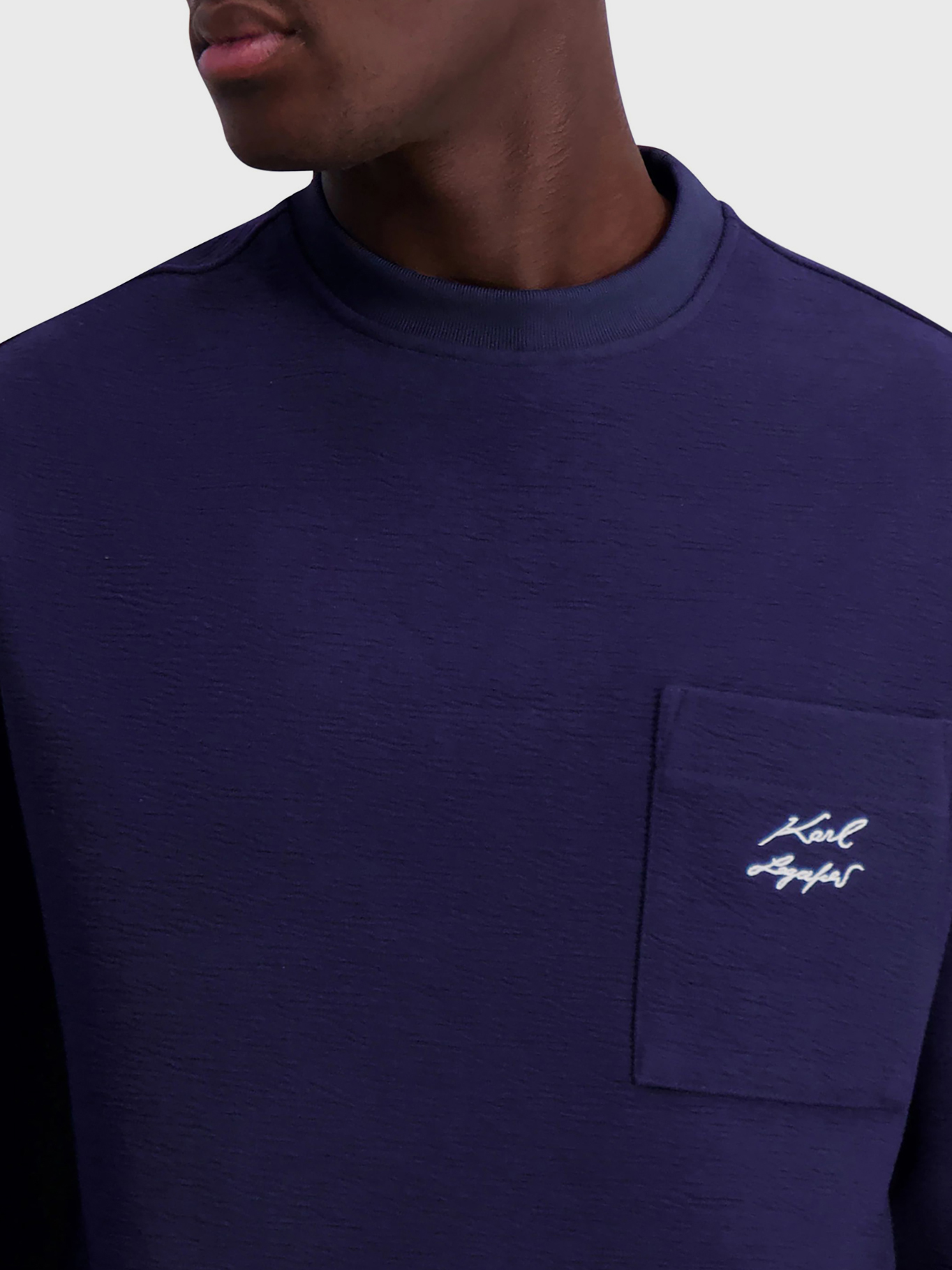 POLERON POLAR CON BOLSILLO Y FIRMA DE KARL - 5