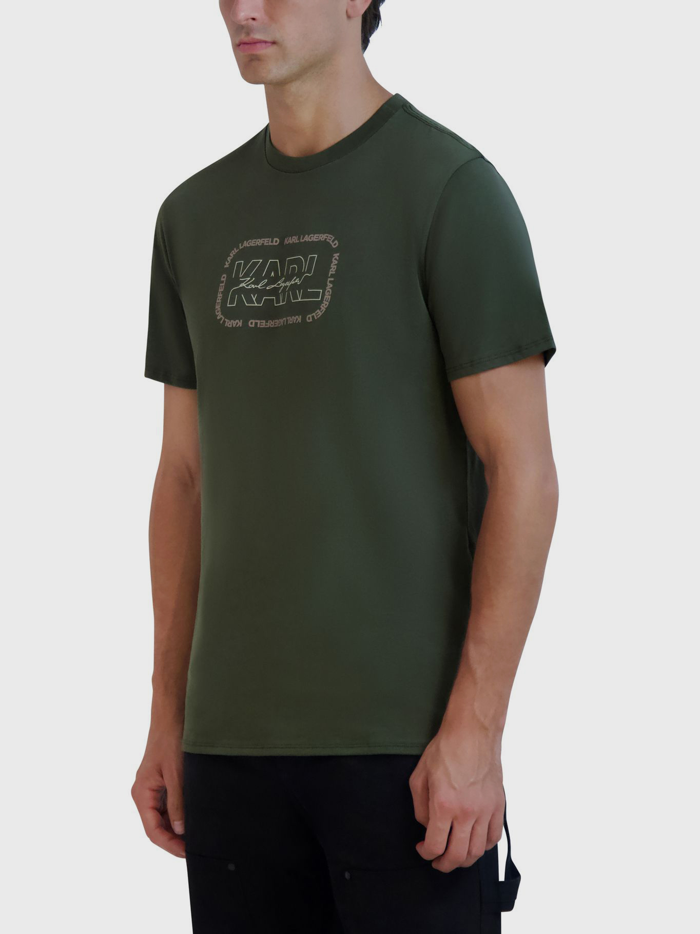 POLERA CON LOGO CUADRADO DELINEADO - 4