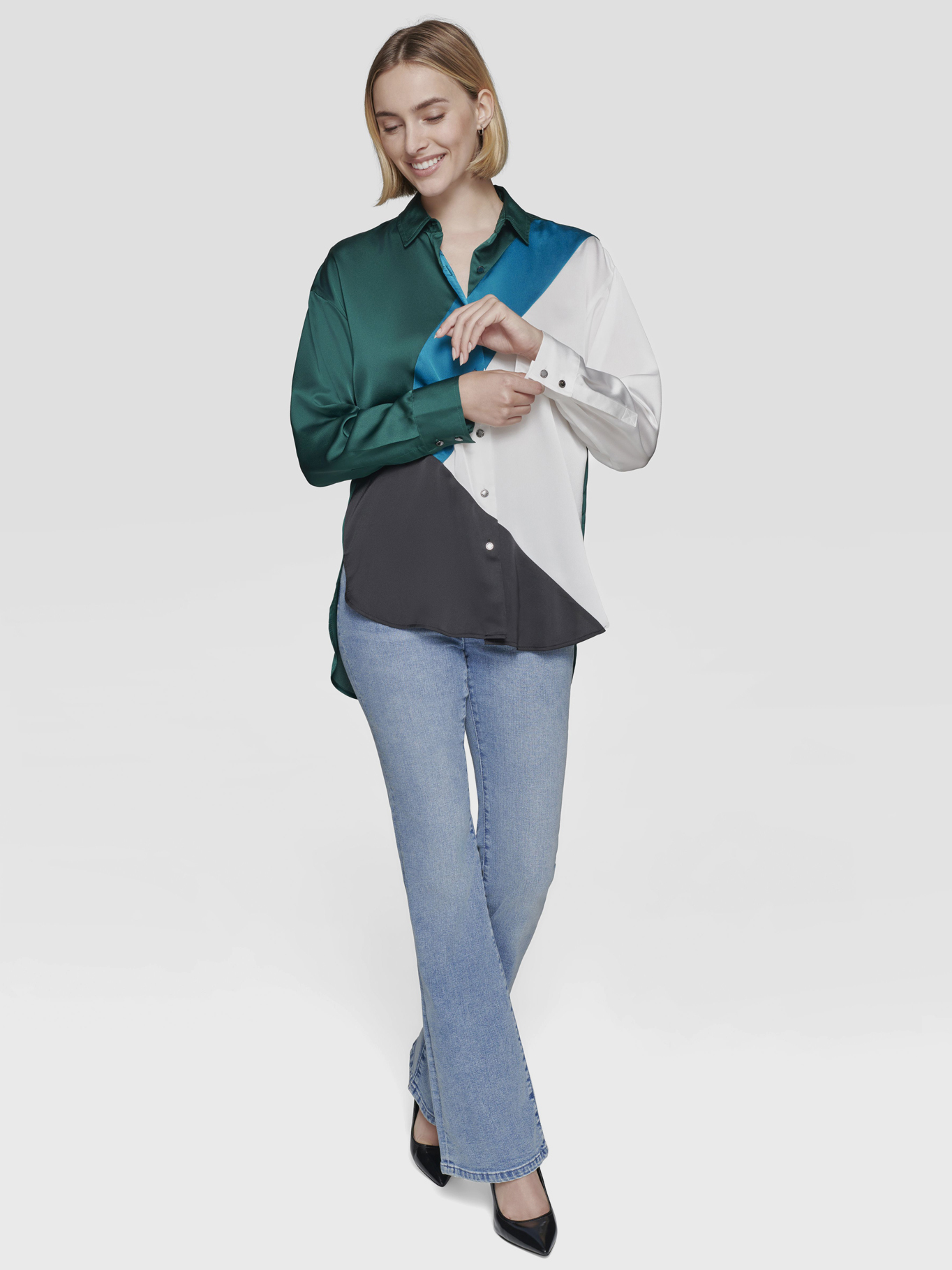 CAMISA CON DISEÑO DE BLOQUE DE COLOR - 2