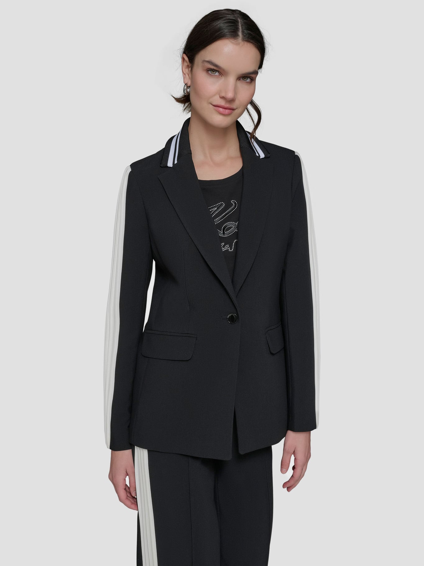 BLAZER CON RIBETE EN CONTRASTE PLISADO - 1