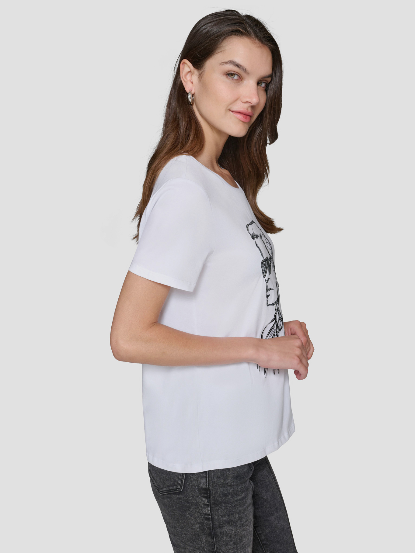 POLERA KARL CON DISEÑO BOCETO - 5