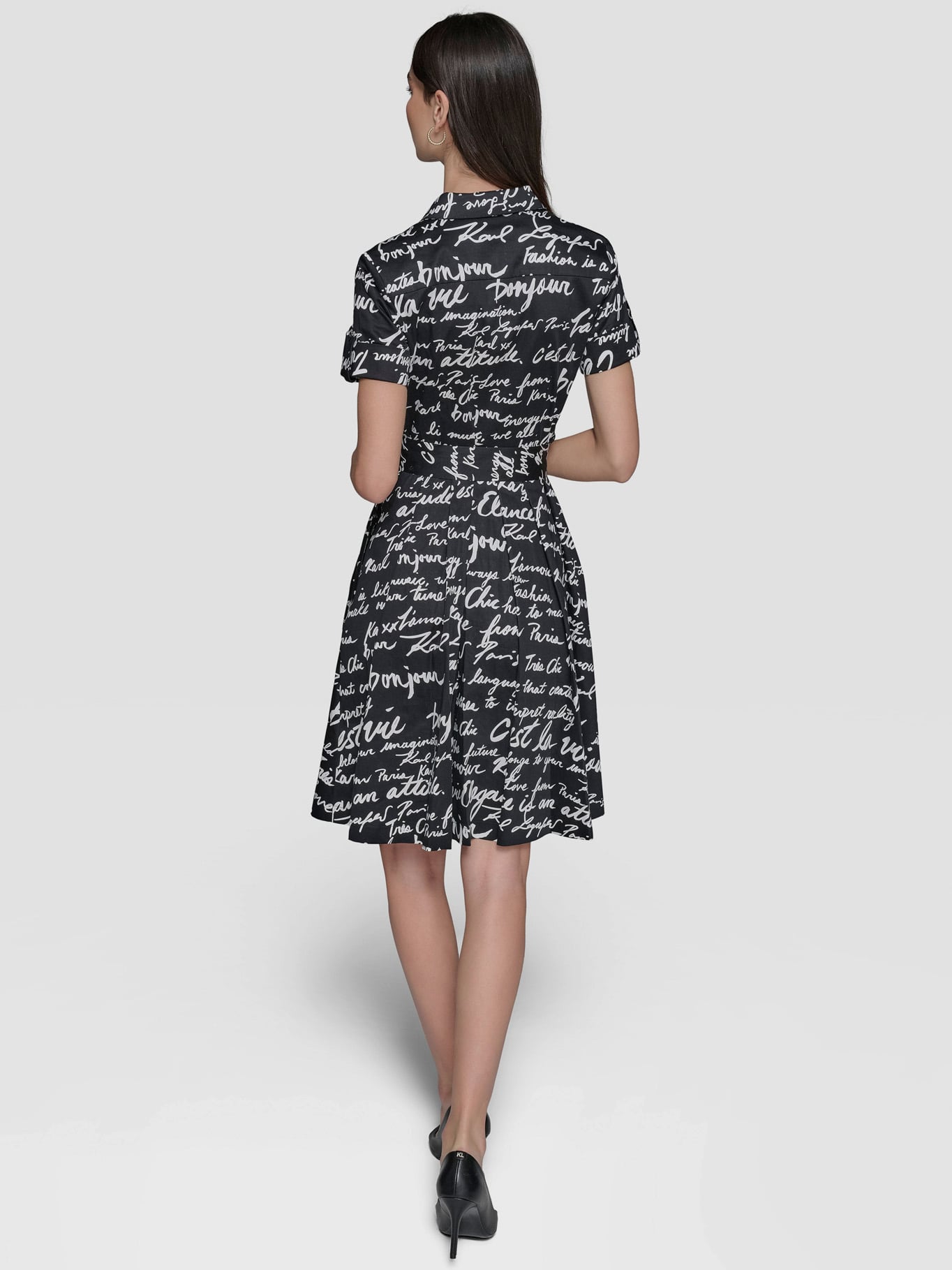 VESTIDO ESTAMPADO DE MANGAS CORTAS - 3
