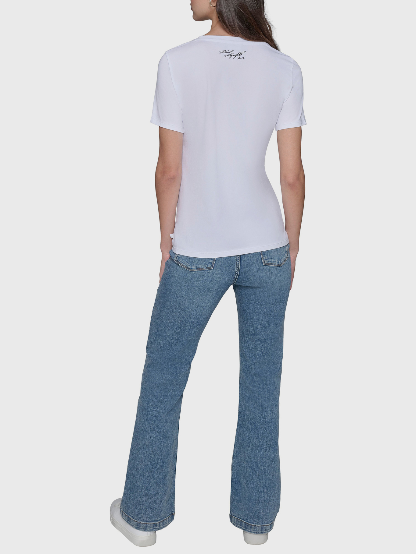POLERA CON BOCETO DE CHICA - 3