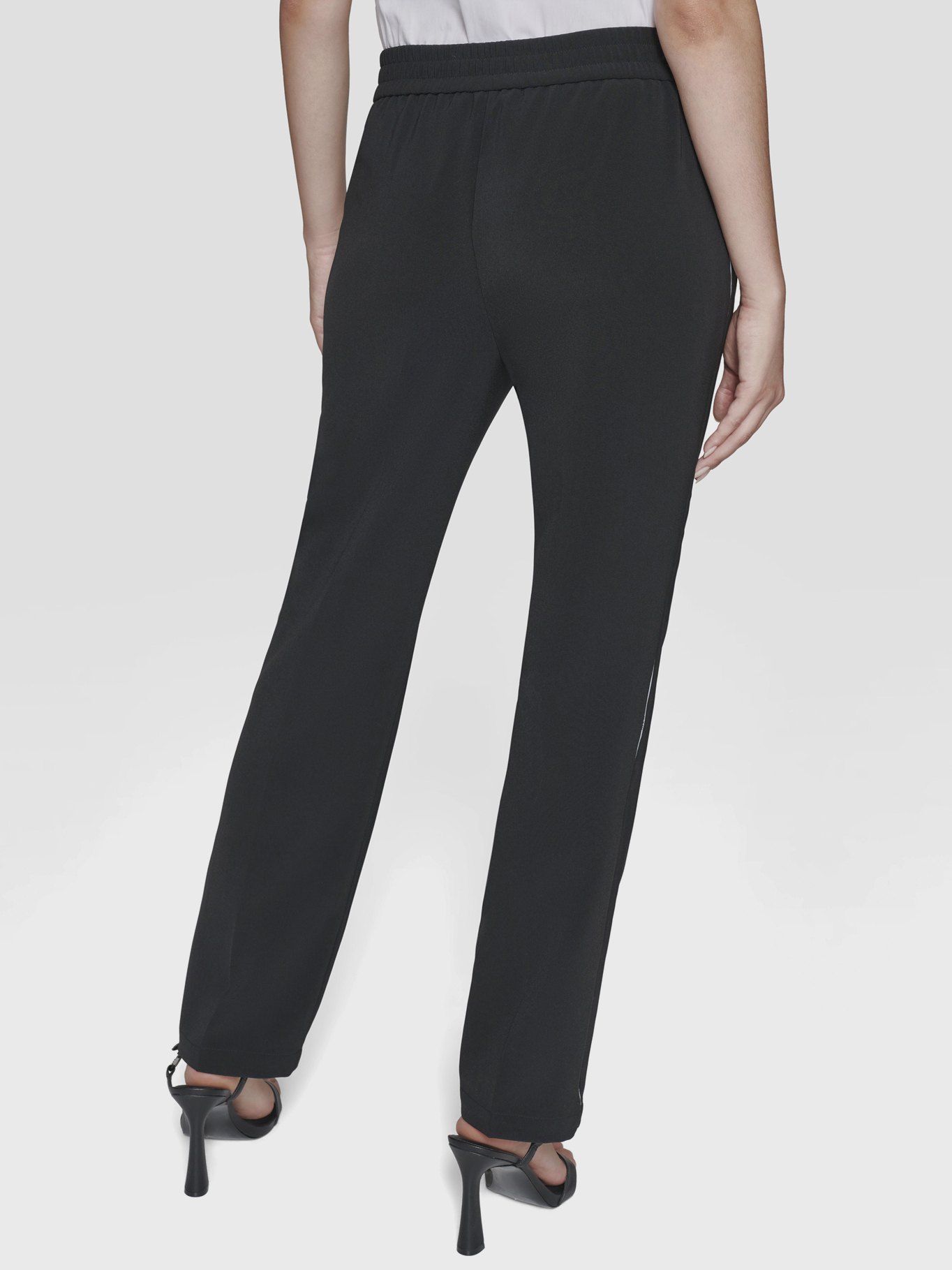 PANTALON CON LOGO TAPE EN LOS LATERALES - 5