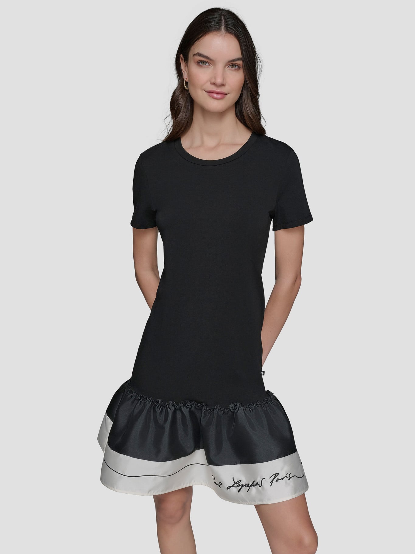 VESTIDO CON DISEÑO DE VOLANTES - 1