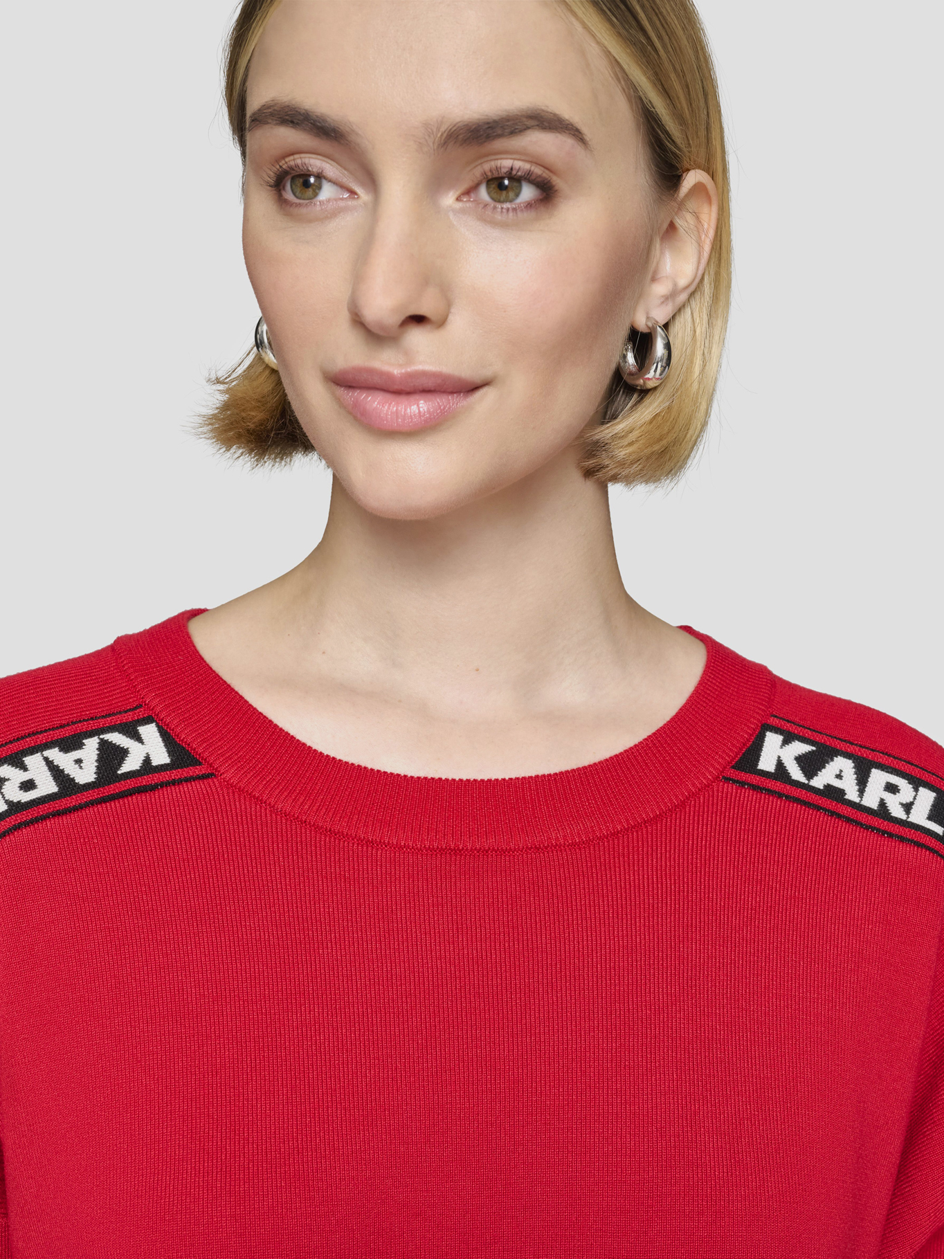 SWEATER PULLOVER CON LOGO EN LAS MANGAS - 5