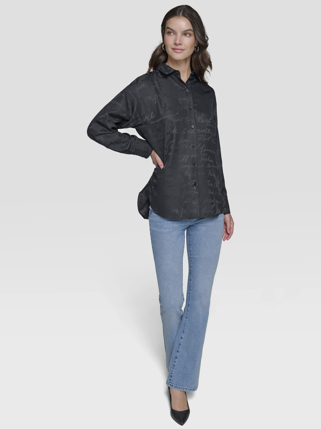 CAMISA OVERZISE CON ESTAMPADO TONAL - 2
