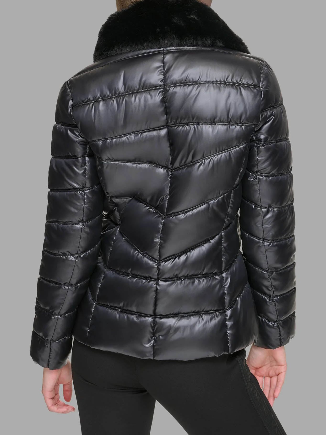 PARKA CON CUELLO DE CUERO SINTE TICO - 2