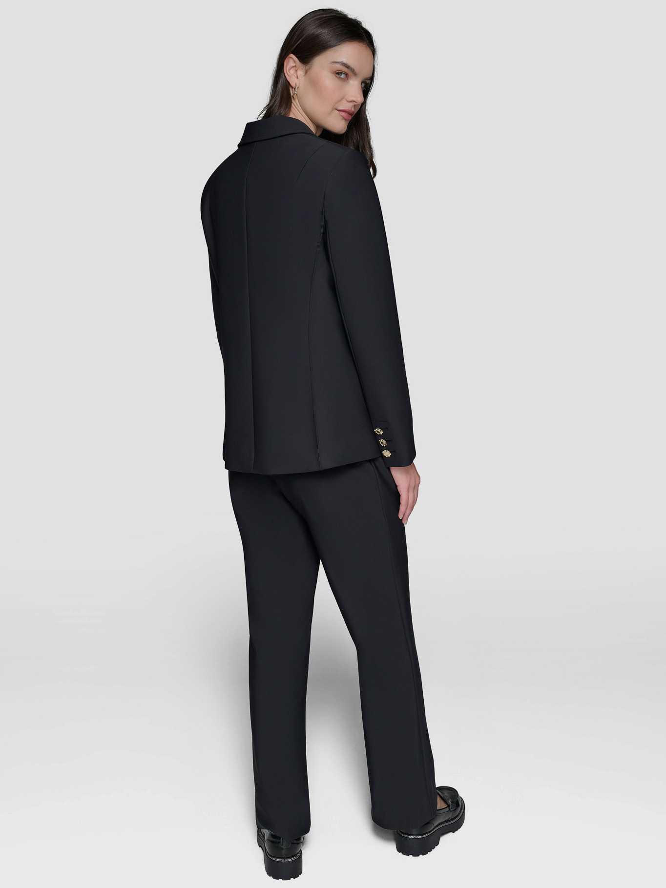 BLAZER CON DETALLE DE CADENA - 4