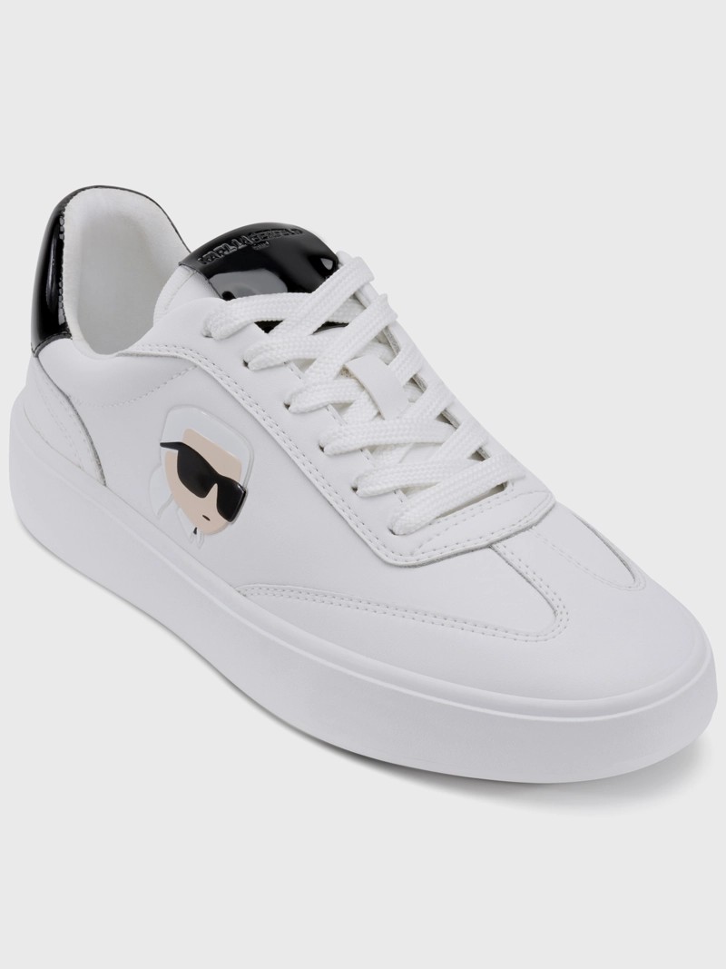 ZAPATILLAS CON CORDONES - SUMAVA - 1