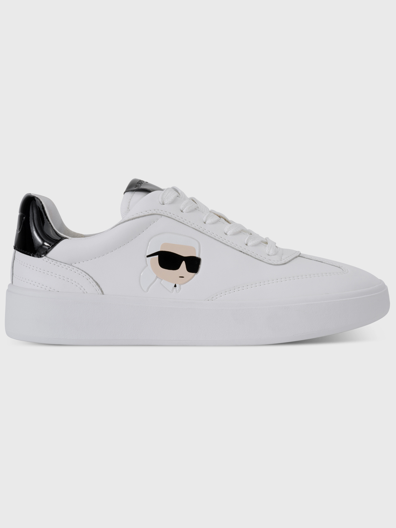 ZAPATILLAS CON CORDONES - SUMAVA - 4